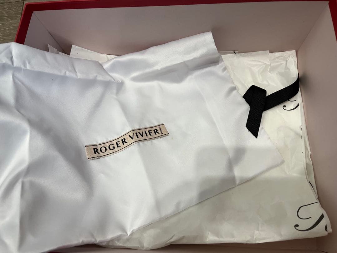 ☆美品☆ROGER VIVIER スニーカー　ロジェヴィヴィエ　35.5cm