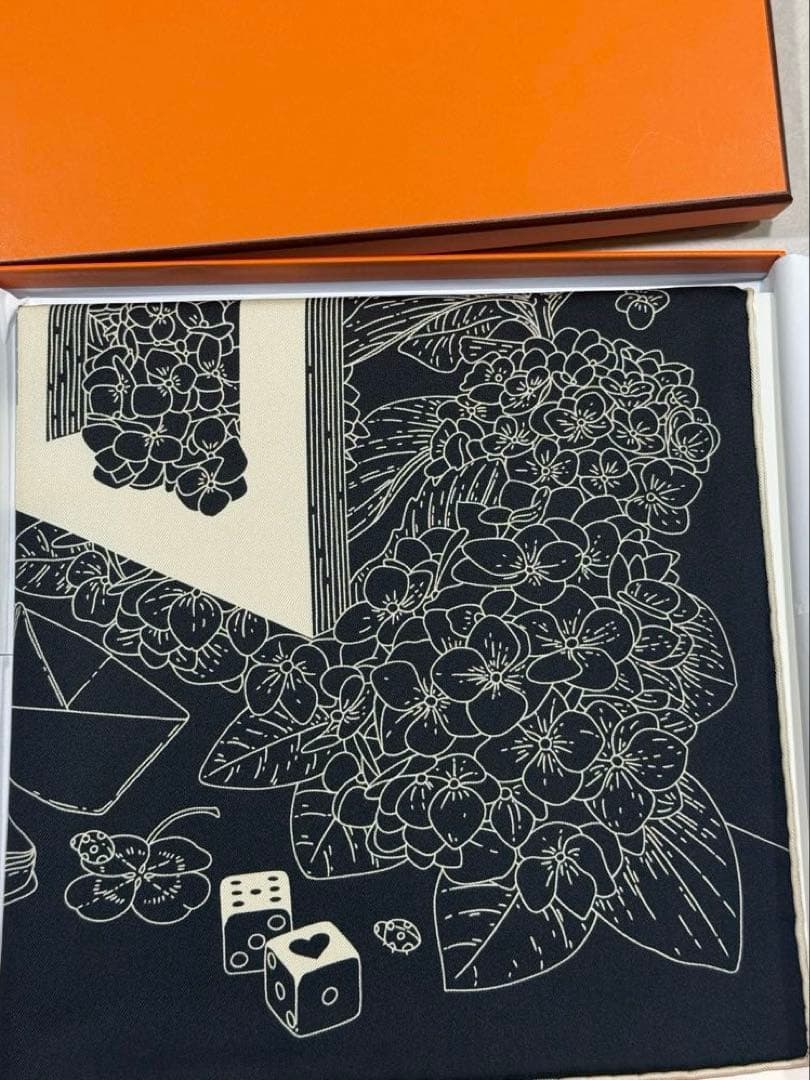 新品未使用　エルメス　26春夏新サウンド　カレ 90 《エスプリの旅立ち》