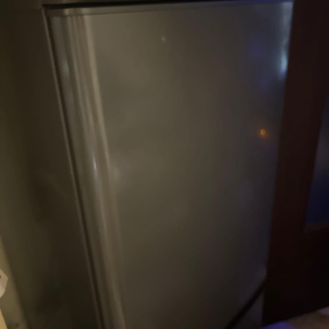 三菱冷蔵庫 MR-P15G-H1 2022年製 3段ガラスシェルフ付き 冷蔵庫 Pシリーズ マットチャコール MR-P15G-H [146L /2ドア /右開き