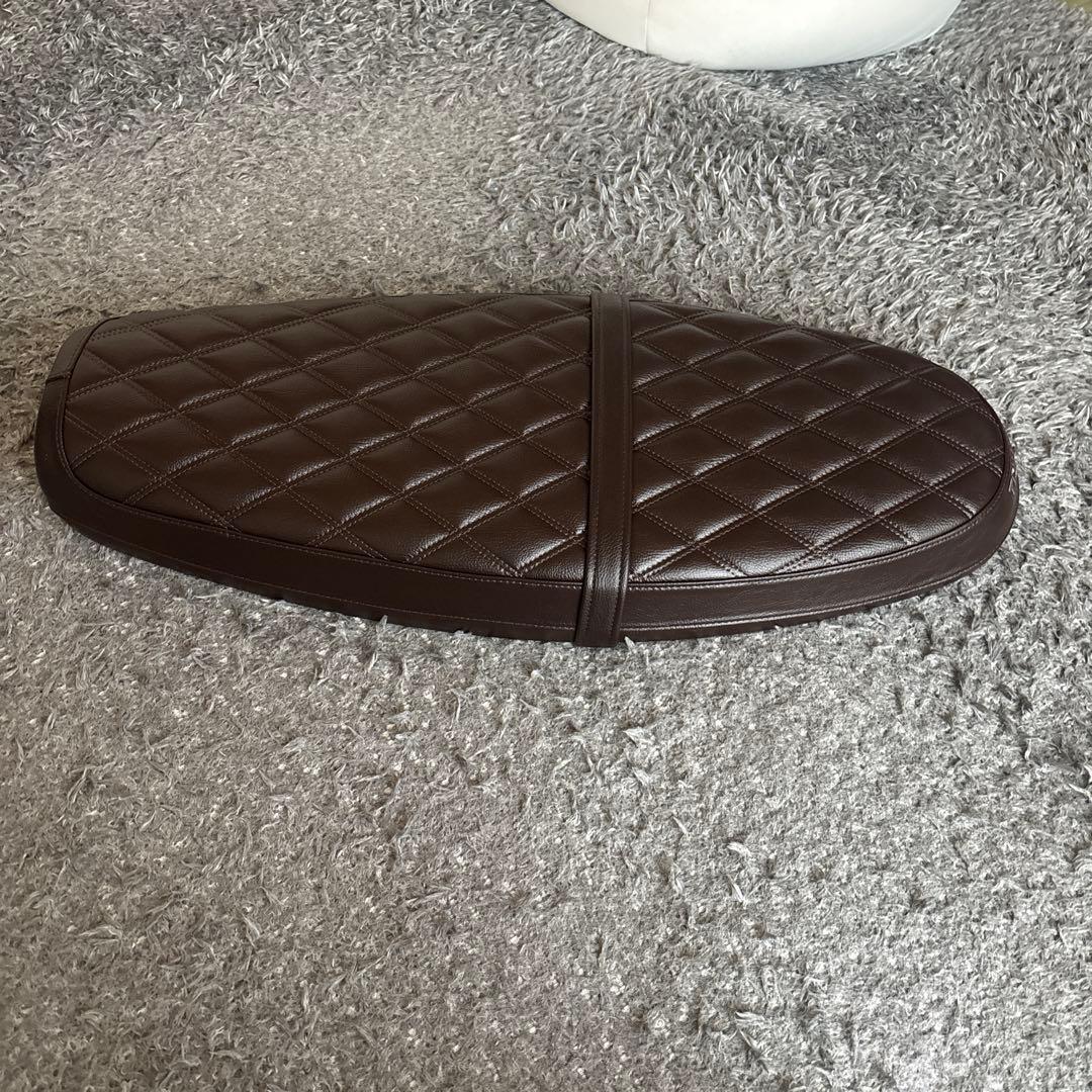 TRIUMPH ベンチシート キルティングシート ブラウン A9708614 - メルカリ