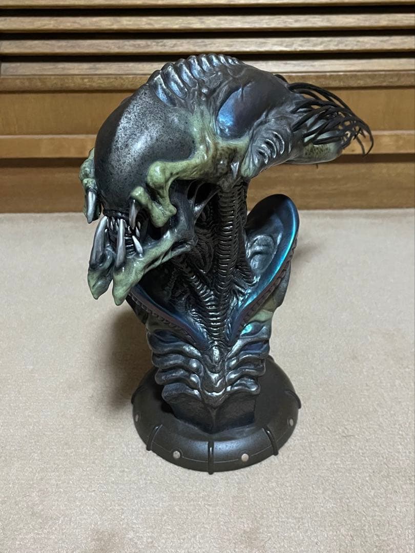 【世界限定250体】サイドショウ プレデリアン コンセプトバスト AVP2