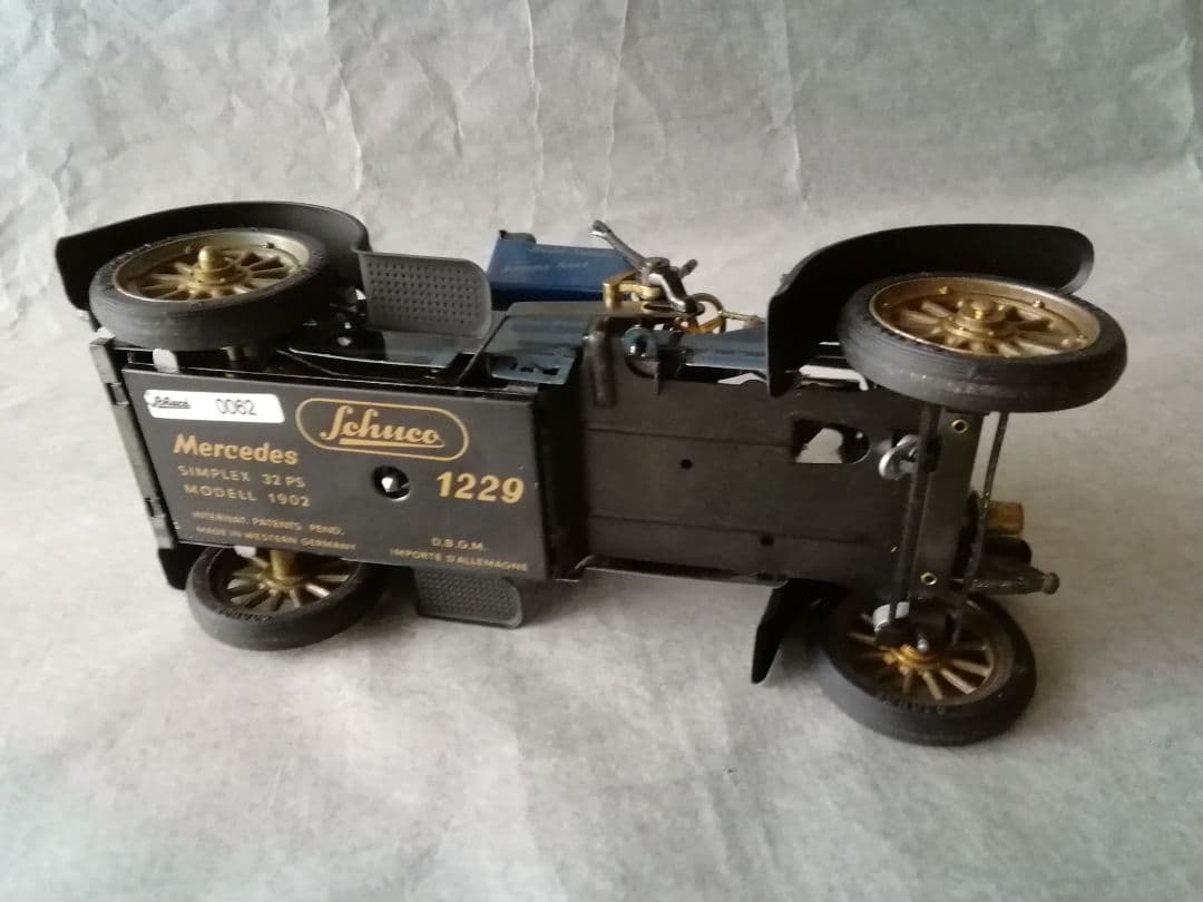 超レアSchuco シュコー X'masバージョン オールドタイマー メルセデス