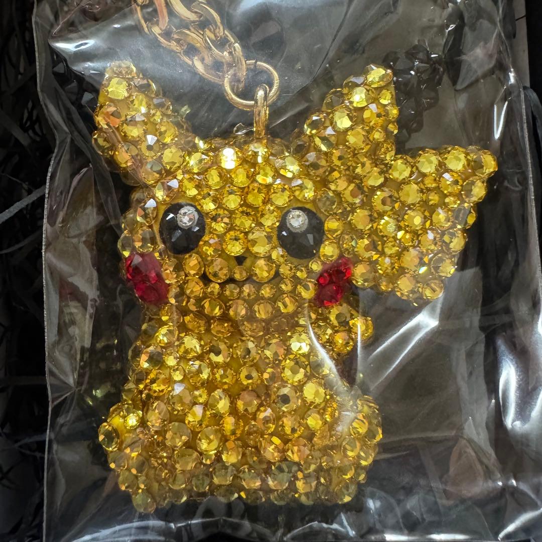 SWAROVSKI スワロフスキー ピカチュウ ポケモン おすわりピカチュウ