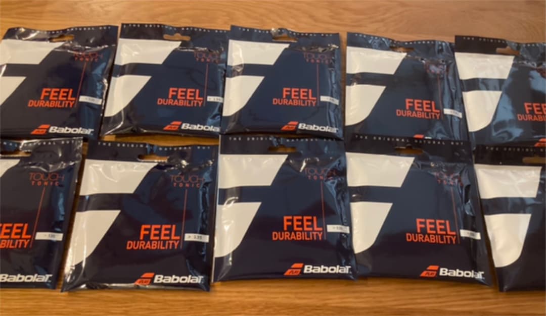 バボラ Babolat タッチトニック 1.35mm以上10張りセット Amazon | バボラ【Babolat】（国内正規品）TOUCH TONIC < 135 ×4張