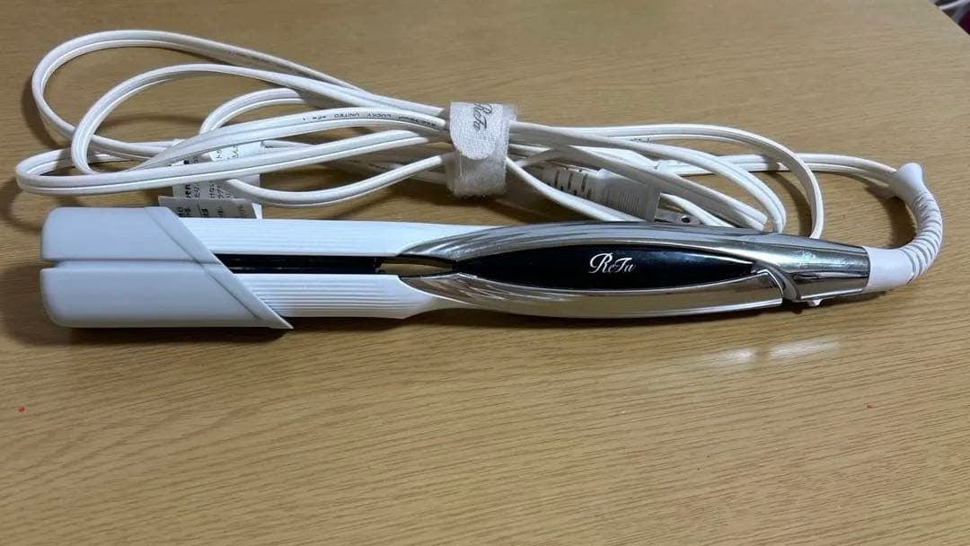 Refa ストレートヘアアイロン ホワイト リファストレートアイロンプロ（レア髪ストレート） | ヘアアイロン