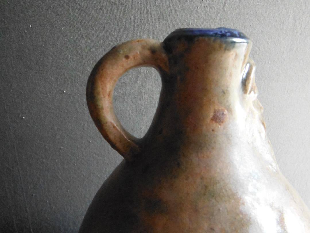 パリスマ様専用・ひげ徳利 陶器の顔彫刻ボトル - メルカリ