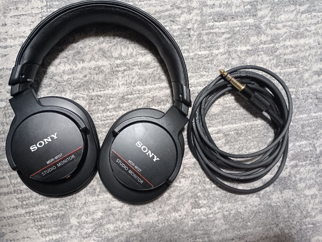 最終値下 SONY MDR-M1ST スタジオモニター ヘッドホン SONYソニー / MDR-M1ST ハイレゾ対応プロフェッショナル・モニター
