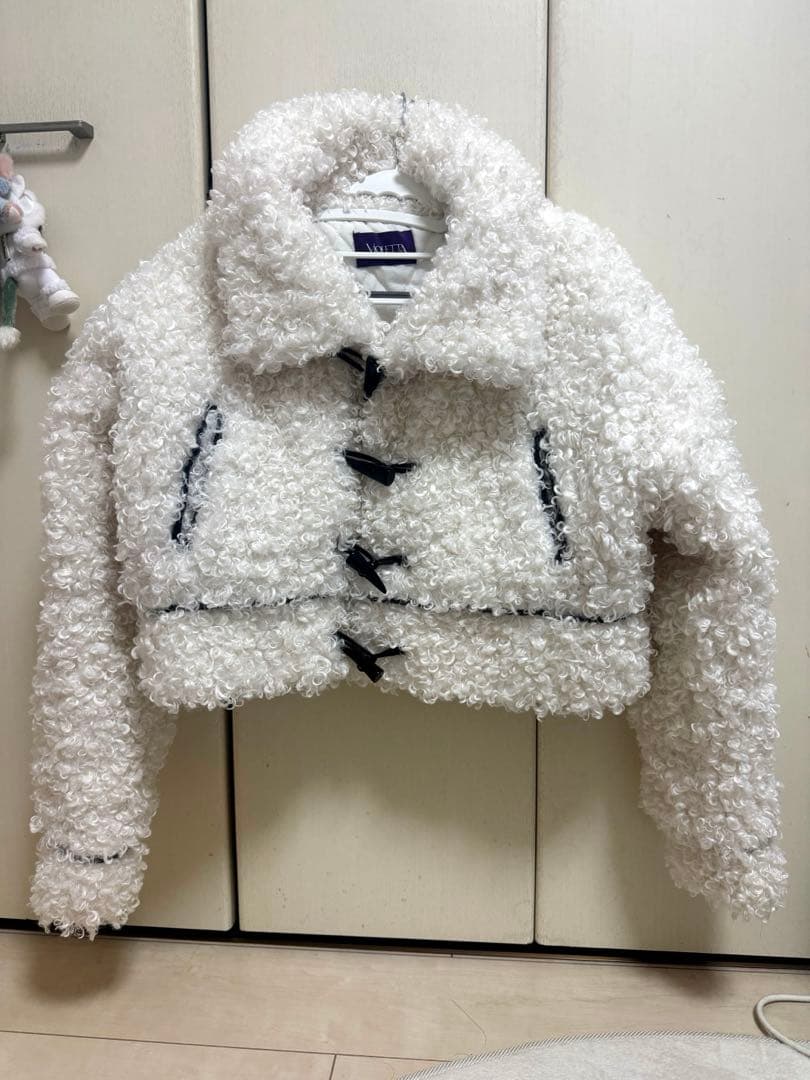 VIOLETTA ボアショートコート ホワイト S - メルカリ