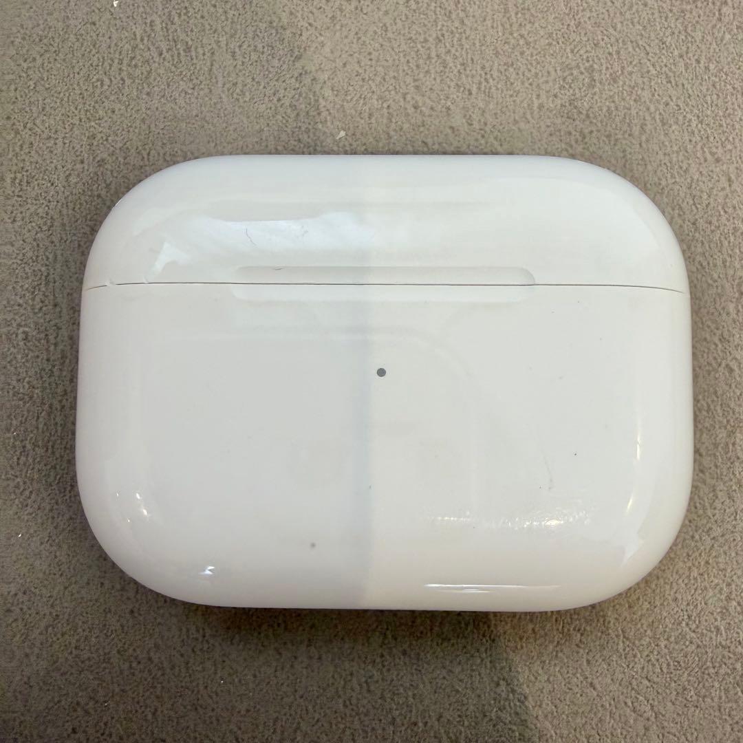 Apple AirPods Pro 第2世代 Lightning充電ケース付き Apple AirPods Pro 第2世代 MQD83J/A（充電ケース/Lightning）新品未