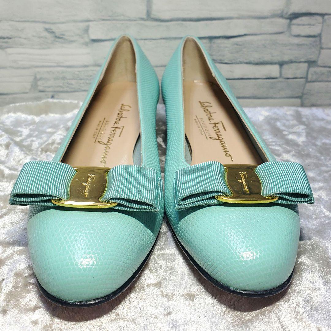 【ワケ有未使用級】サルヴァトーレフェラガモ 23.5cm パンプス ヴァラ 6D