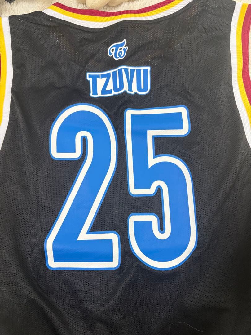 TWICEツウィ メッシュユニフォーム - メルカリ