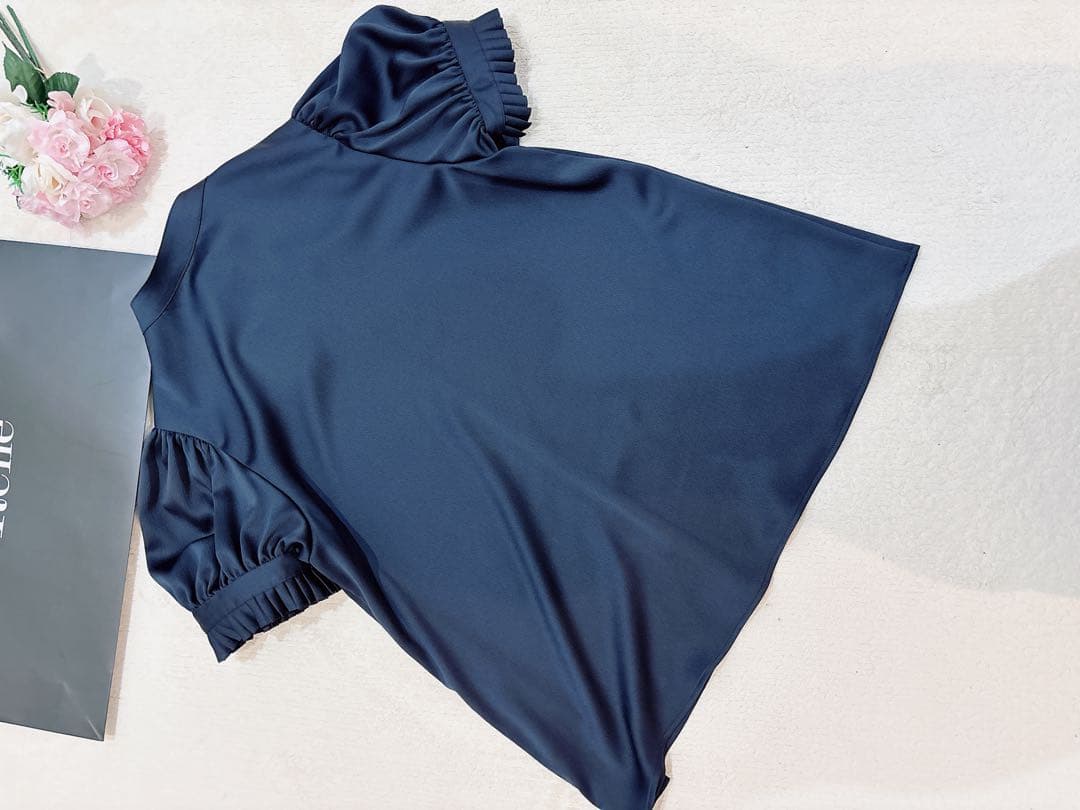 極美品】Rene ルネ パフスリーブ 半袖ブラウス ネイビー38 - メルカリ