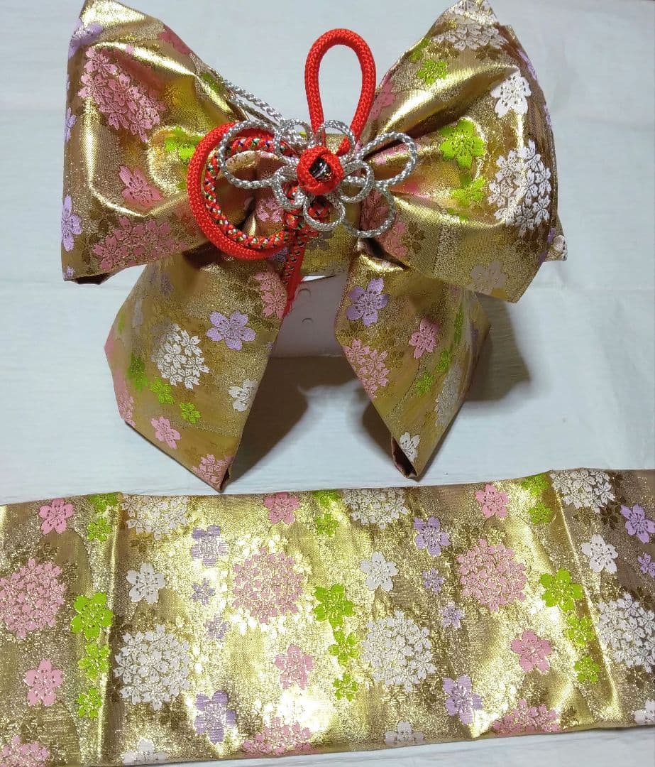 【Maki】正絹☆純粋無垢なはにかみ笑顔がぴったりの優雅な7歳七五三用祝着