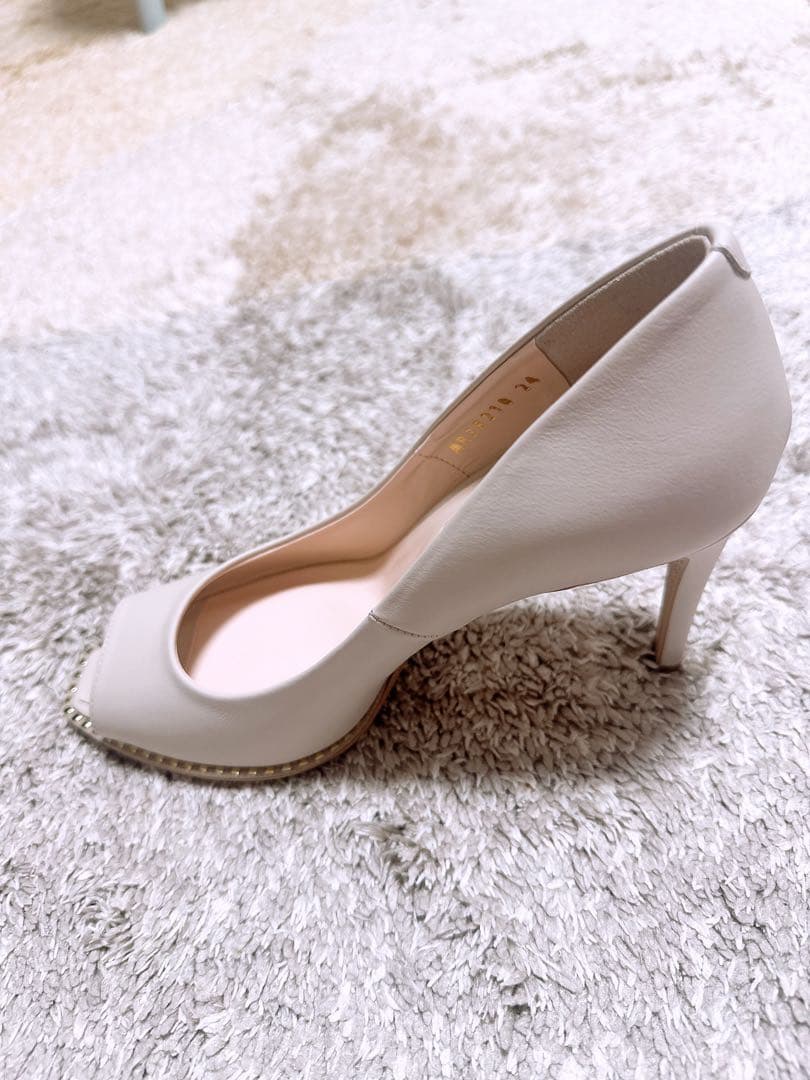 ダイアナ スタッズ付き　オープントゥ　パンプス　24.0cm レザーハイヒール