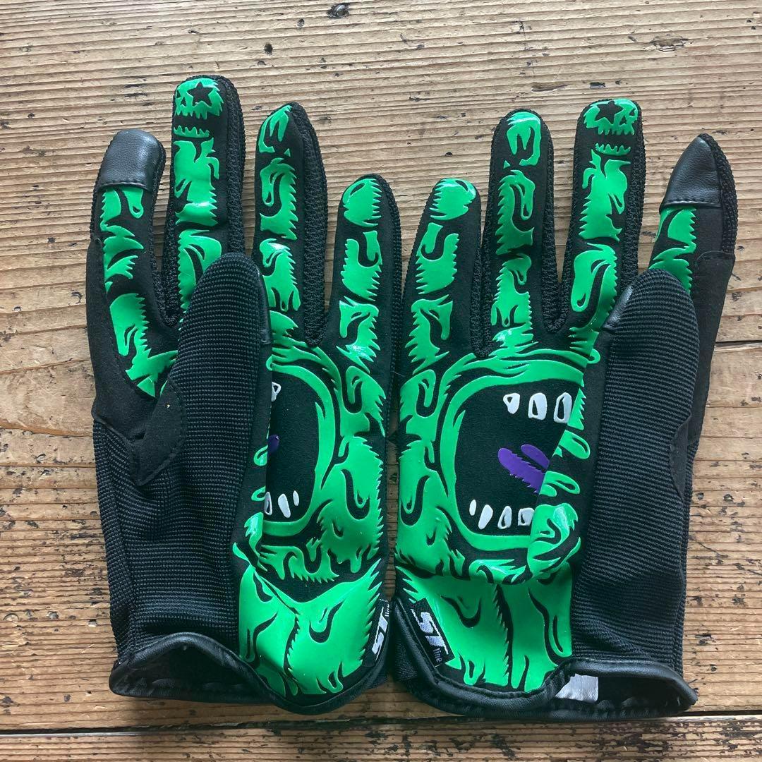 専用 新品 サンタクルーズ x MxMxM スクリーミングハンドグローブ 黒緑