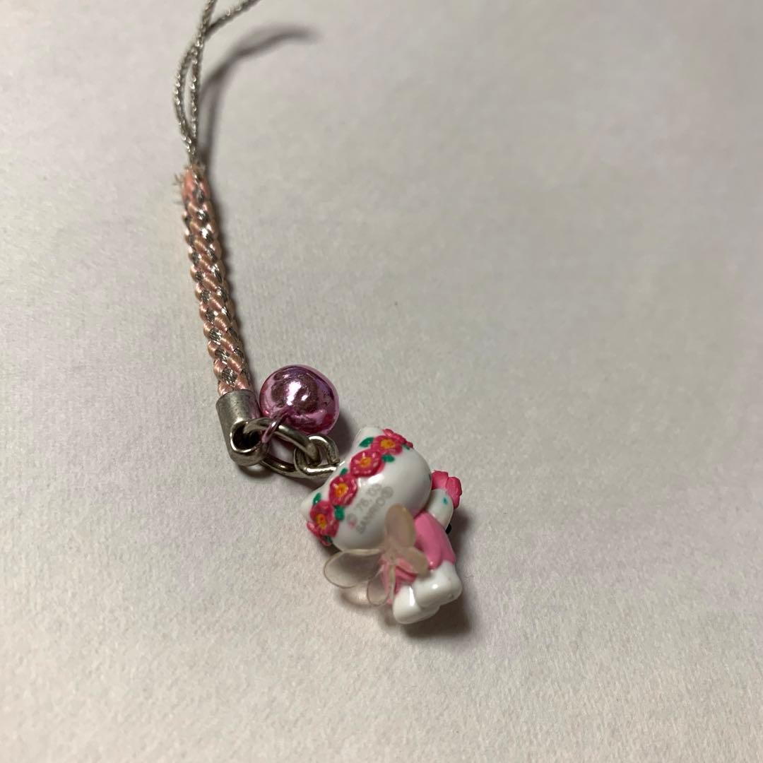 北海道限定 フラワーアイスランド サンリオ キティ 根付けストラップ