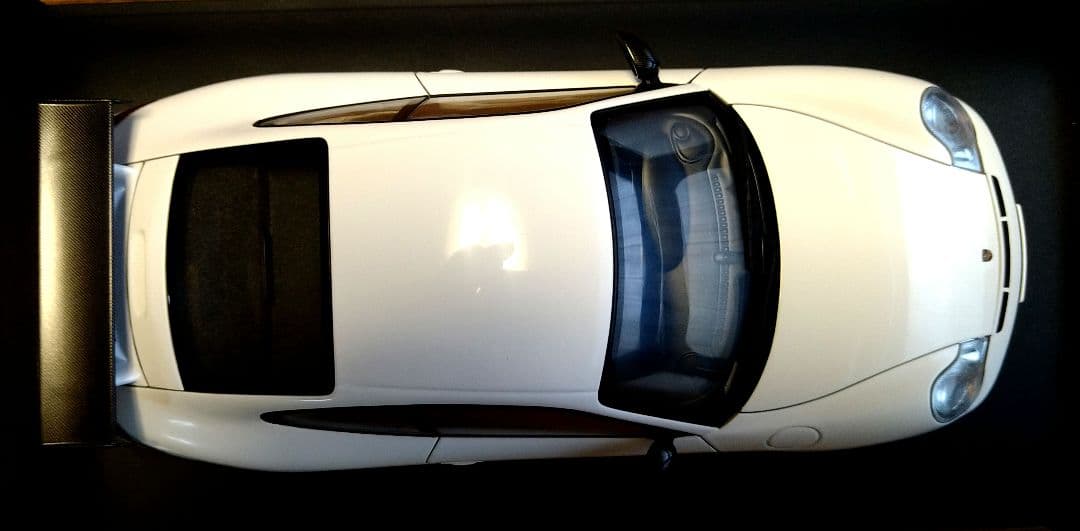 オートアート 1/18 ポルシェ911 GT3RS(996) レッド/ホワイト - メルカリ