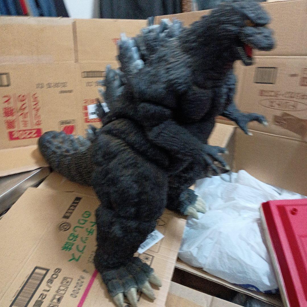 ゴジラ フィギュア　全長　約85センチ