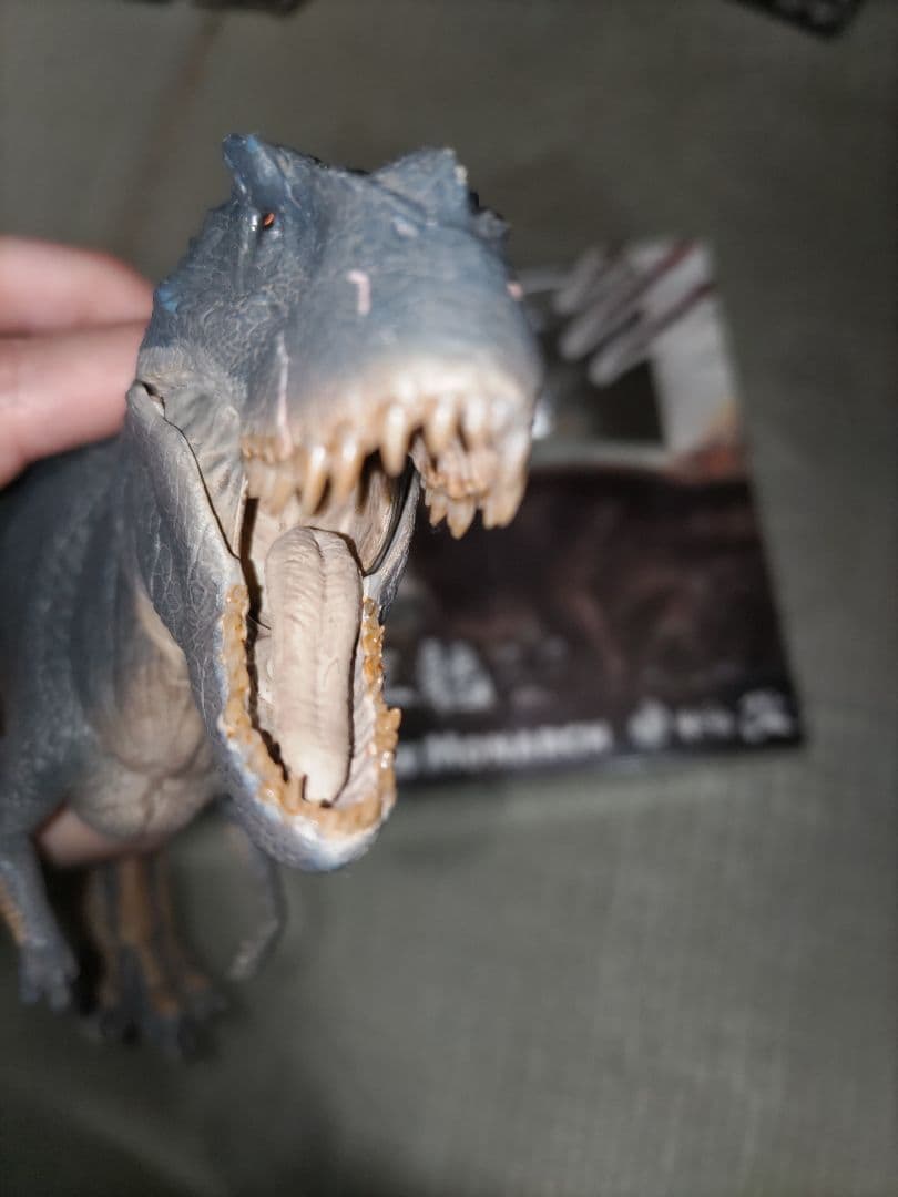 本心楠改　VーREX バスタトサウルス