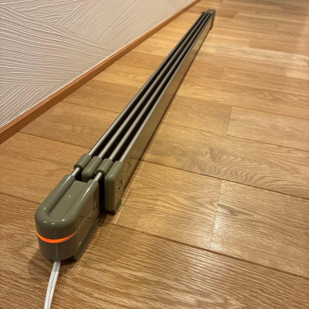 ウインドーラジエーター W/R-1219 シルバー　ステンカラー　伸縮タイプ 窓下ヒーター 暖房 省エネ ウインドーラジエーター 120cm〜190cm 伸縮