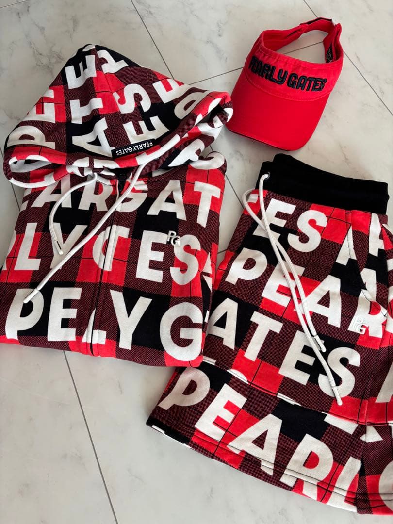 パーリーゲイツ　パーカー・裏起毛スカート・バイザー付き　セットアップ パーリーゲイツ パーカー スカート セットアップ ブルー ゴルフウェア