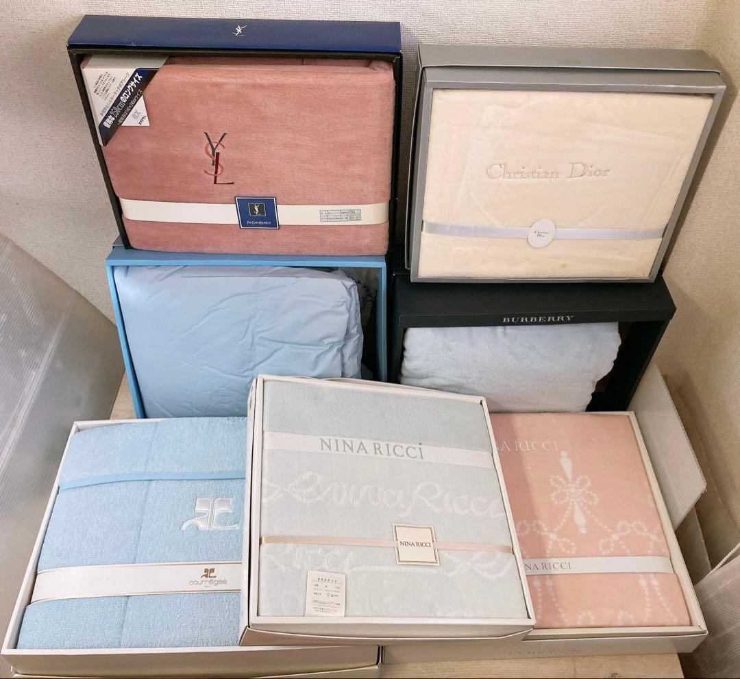 る*♪様 ブランド寝具まとめ★バーバリー イヴ・サンローラン ディオールなど 自 大人気 YSL 掛け毛布 すべすべ 純色 エアコンブランケット イヴサン