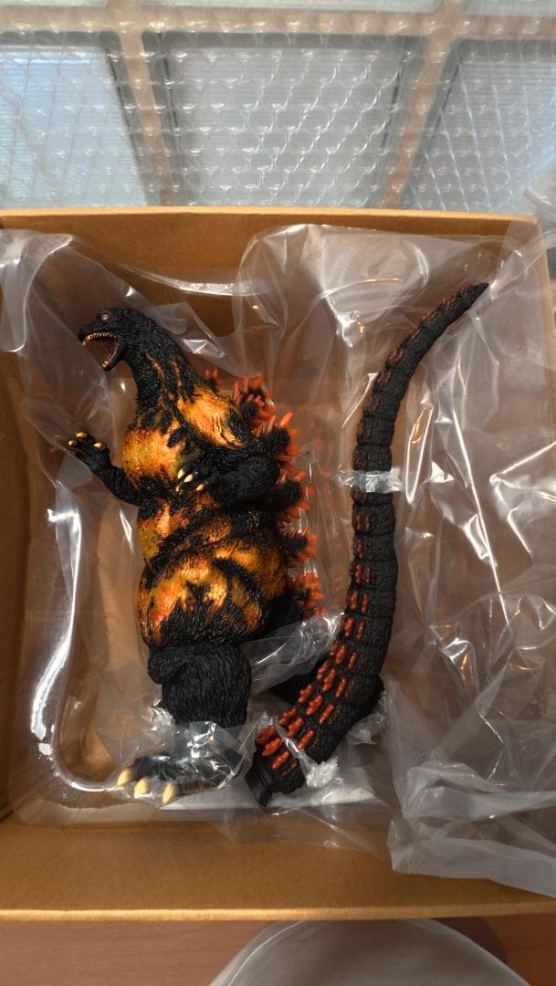 東宝30cmシリーズ　酒井ゆうじ造形コレクション　ゴジラ1995香港上陸　限定版