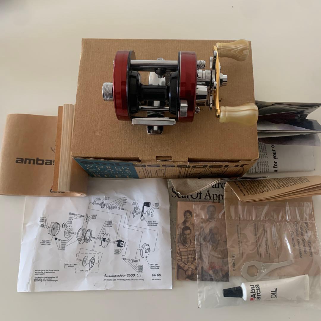 ま*さ様 アンバサダー　2500Cl 赤　ABU Ambassadeur 060 アブ アンバサダー 2500C レッド ABU ambassadeur 赤 右巻き ベイト