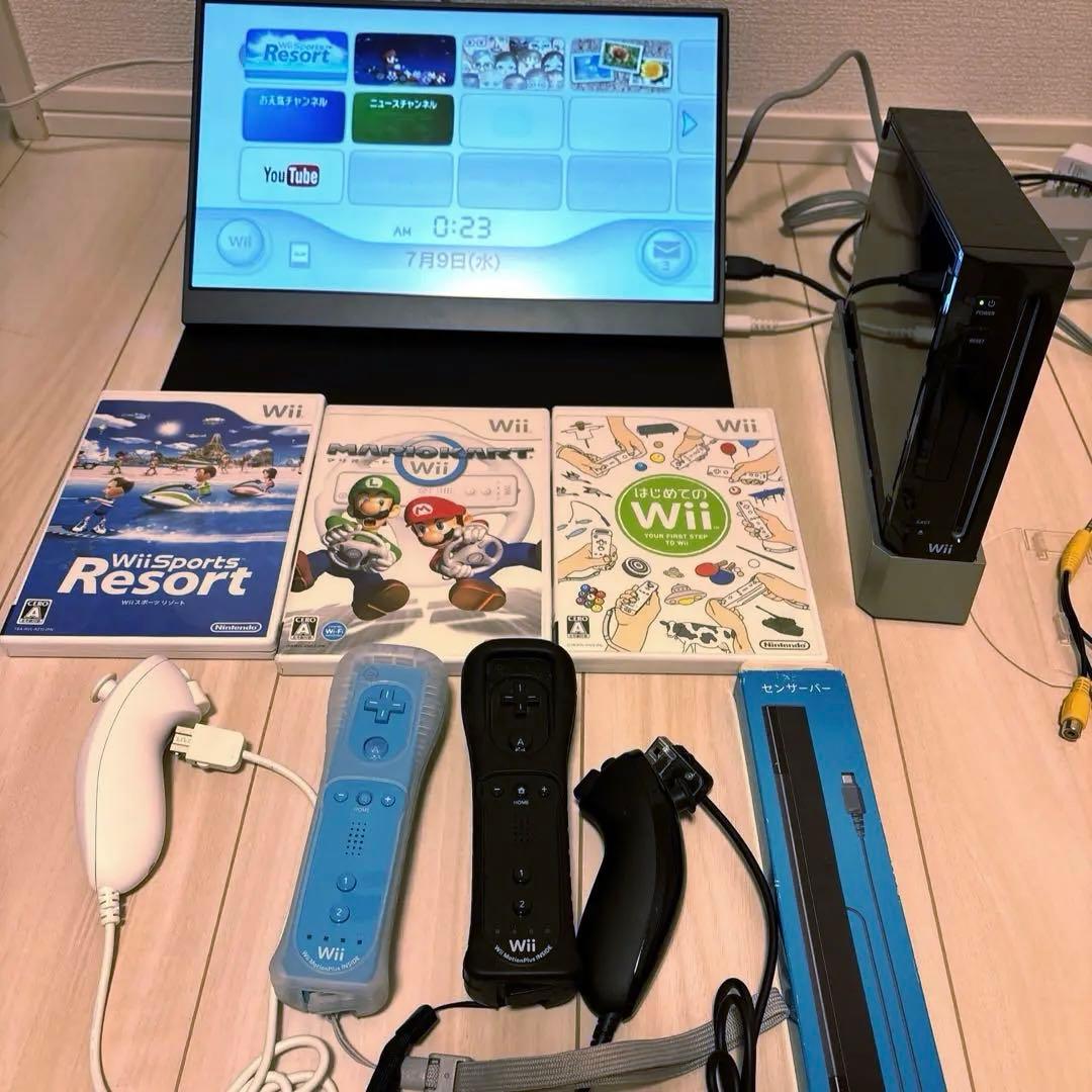 WIii ブラック ソフトつき - メルカリ