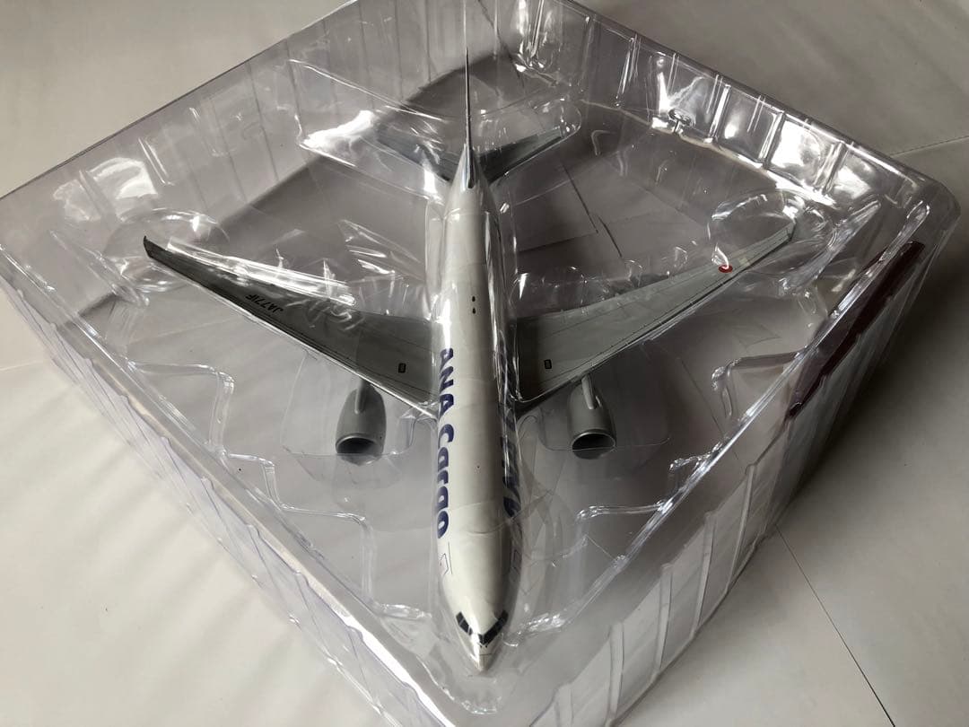 全日空商事 1/200 ANA B777F