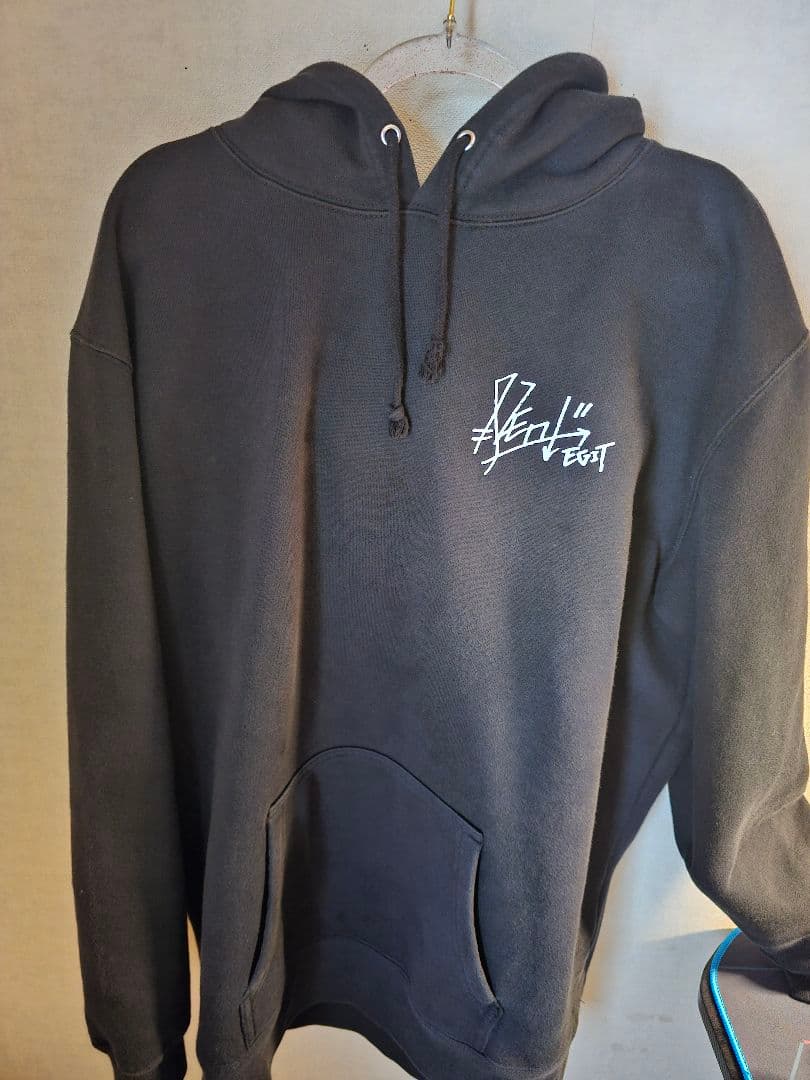 【最終値下中】2月6日削除：Reol︰Legit限定パーカー︰フーディ