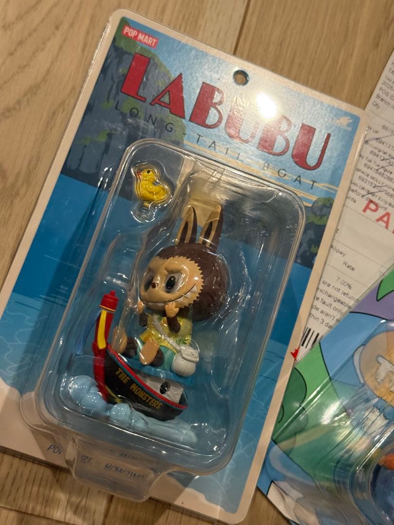 タイ限定POPMART ラブブ CRYBABY 2点セット未開封