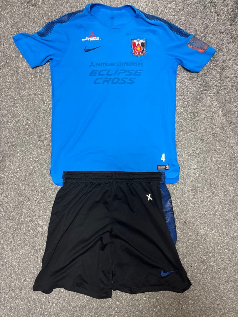 浦和レッズ支給品練習着 - メルカリ