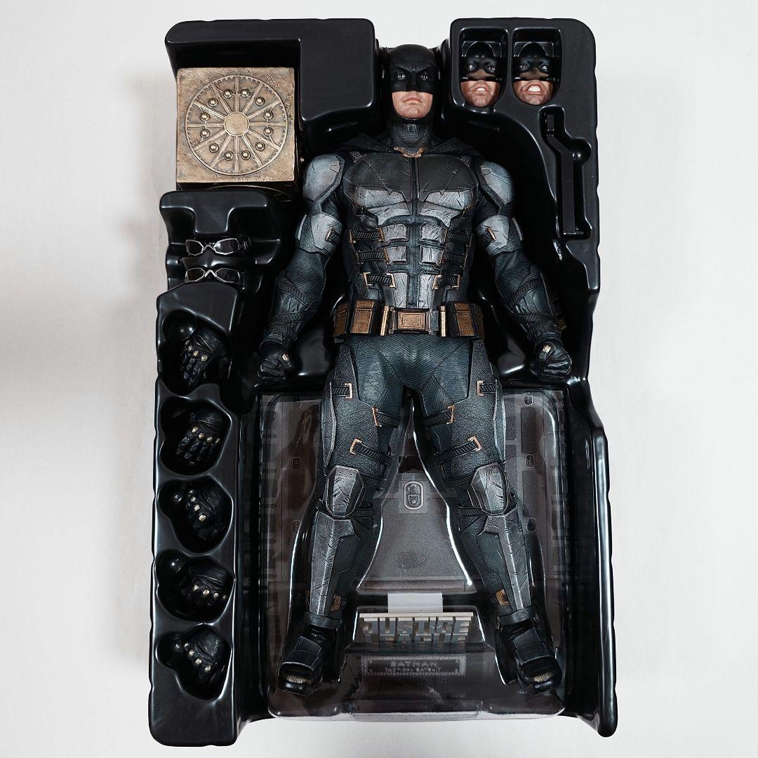 【ホットトイズ】バットマン タクティカル・バットスーツ ボーナスアクセサリー付き