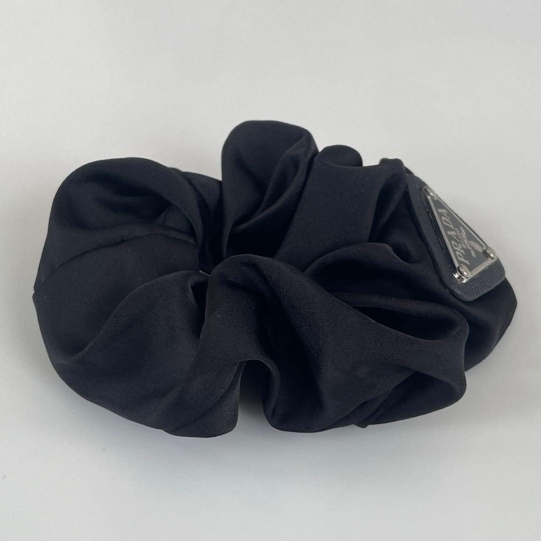 PRADA シュシュ ブラック ノベルティ - メルカリ