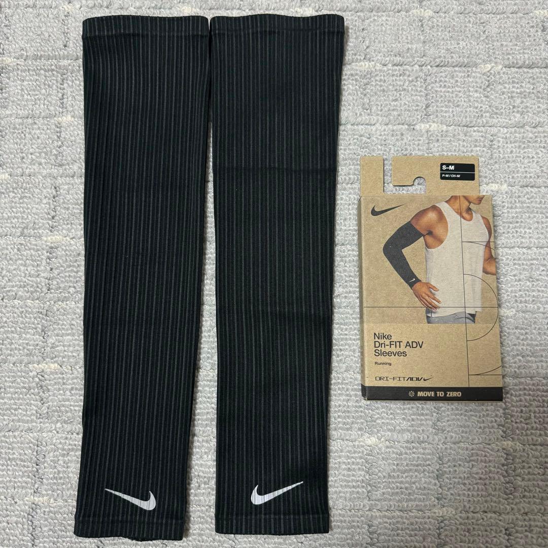 NIKE ナイキ エアロスイフト アームスリーブ S/M - メルカリ