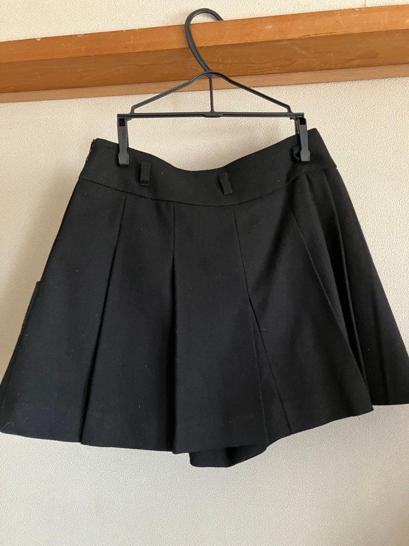 YACCOMARICARD the jump アシンメトリーキュロットパンツ