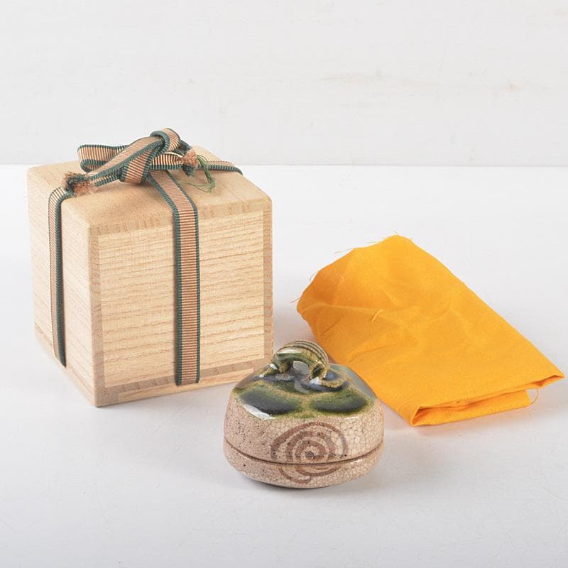 茶道具　織部焼　はじき織部　香合　極め箱　V　R5258 茶道具 織部焼 はじき織部 香合 極め箱 V R5258 - メルカリ