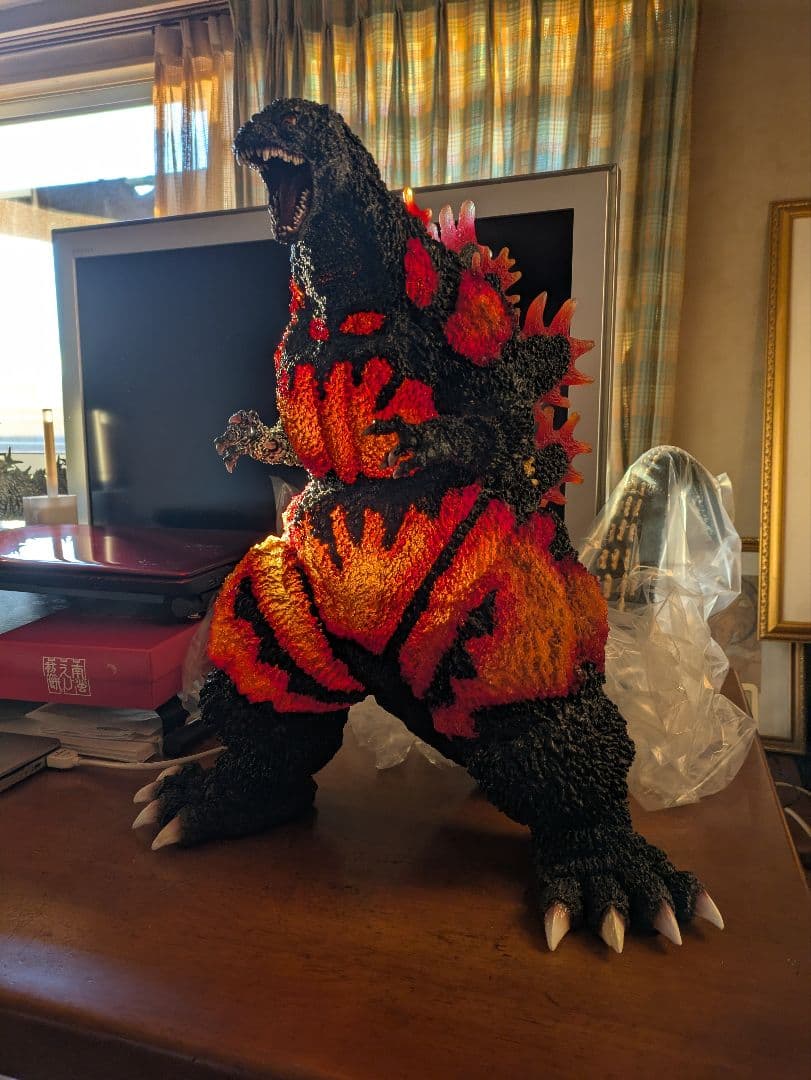 バ-ニングゴジラ特大50センチ要引き取り