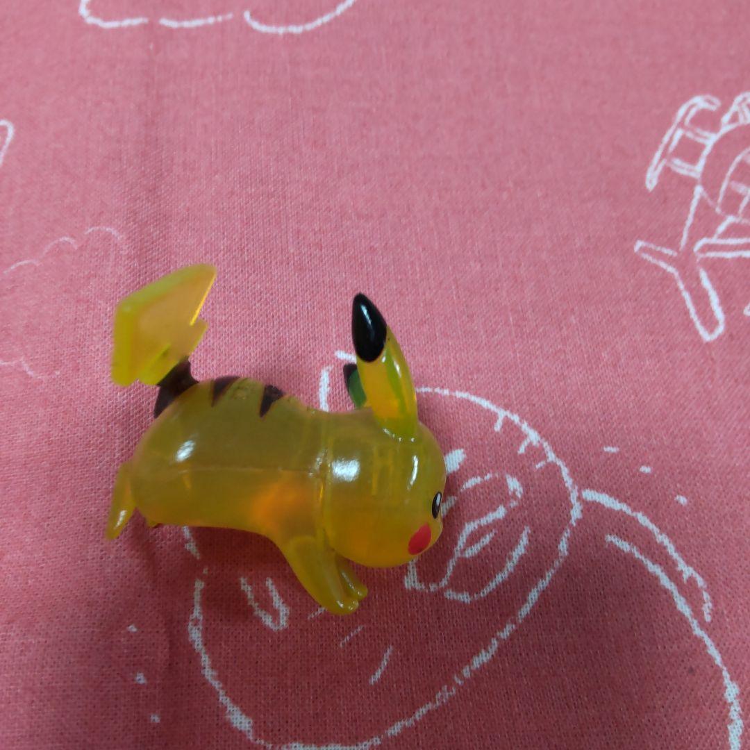 ポケモンファン　19号限定　モンコレ　ピカチュウ