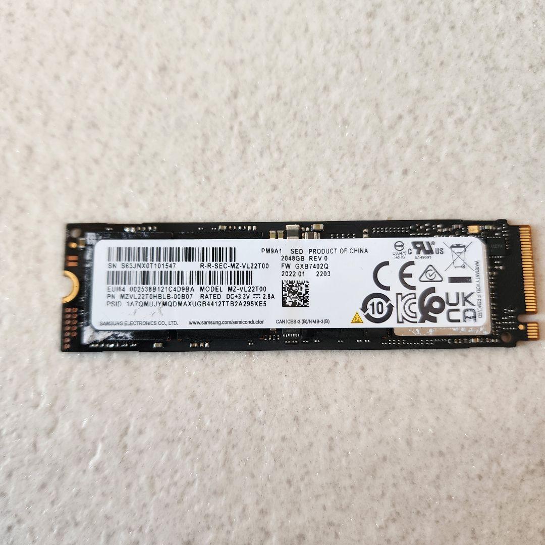 SAMSUNG　MZVL22T0HBLB 2048.4GB SSD　サムスン