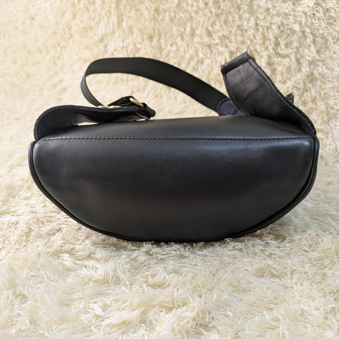 希少 コーチ ウエストポーチ ブラック レザー ボディバッグ 黒 本革