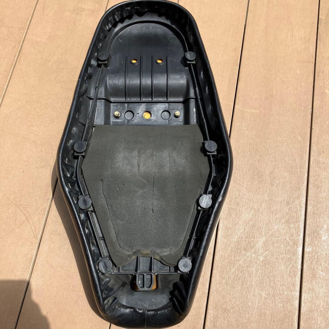 KAWASAKI カワサキW650 純正シート タックロール W800 W400 - メルカリ