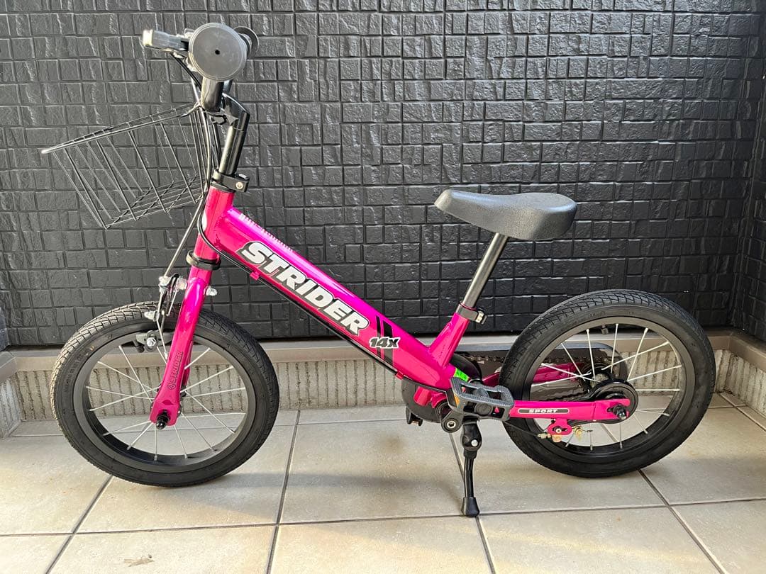 美品】ストライダー 14X フューシャピンク - メルカリ