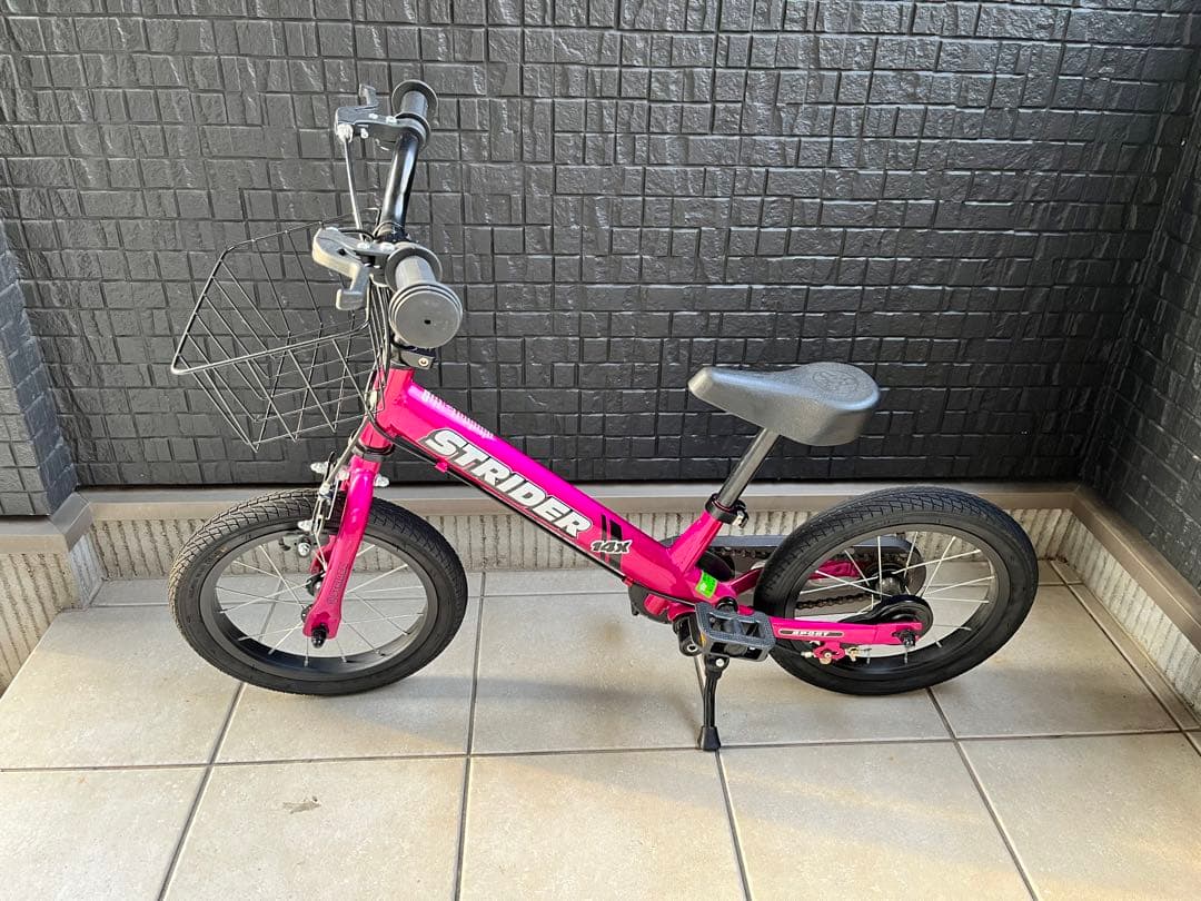 美品】ストライダー 14X フューシャピンク - メルカリ