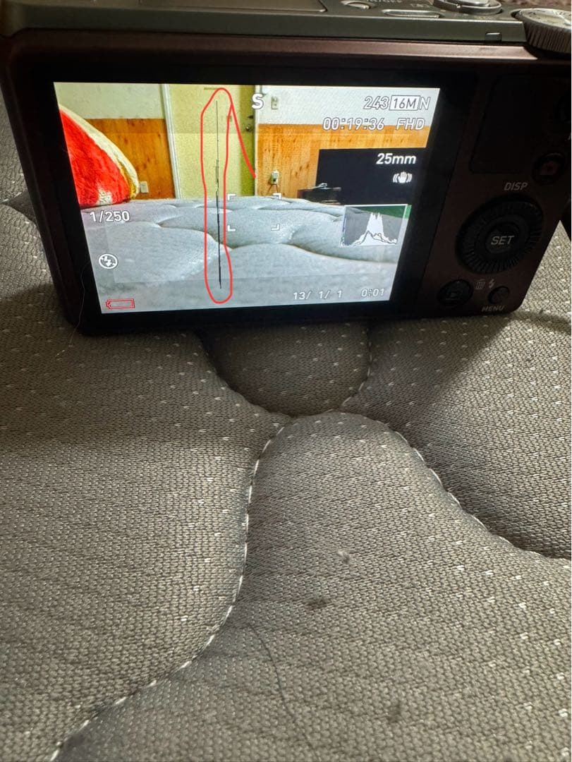 コンパクトデジタルカメラ 25.4MP 25mm