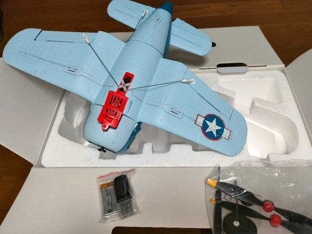 XK A500 QF4U コルセア　ラジコン飛行機