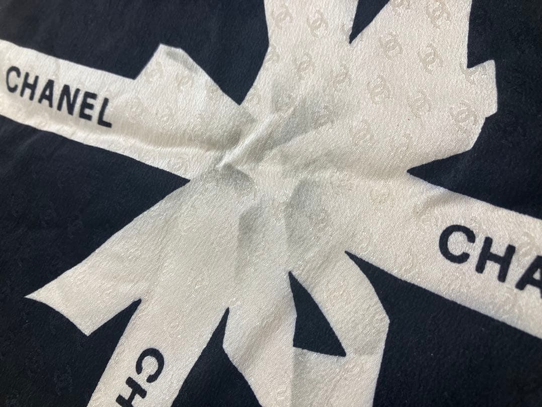 ゆな 様専用CHANEL プレゼントBOX柄 大判スカーフ ピンク×ブラック