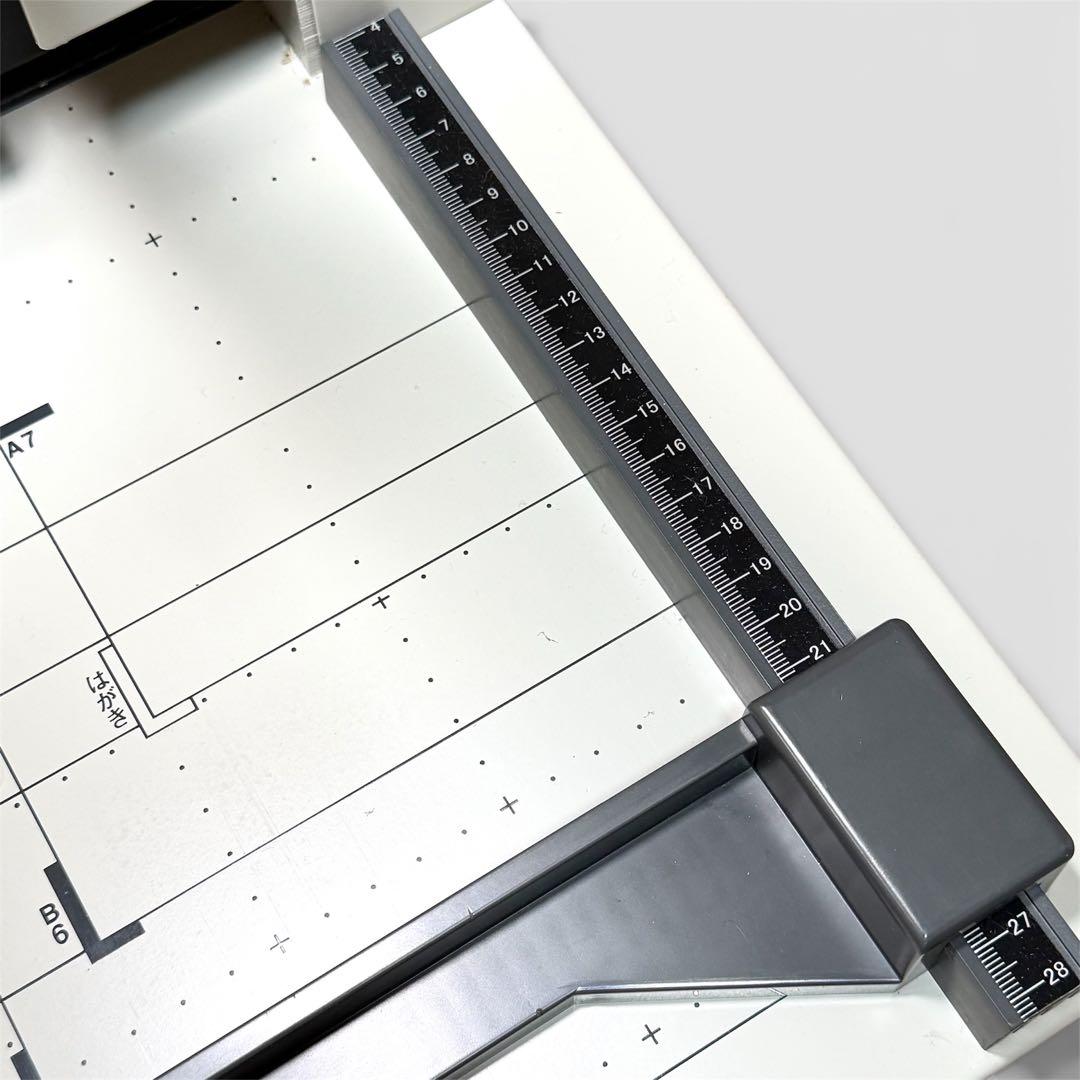 PLUS プラス 手動 断裁機 PK-513L 26-106 - メルカリ