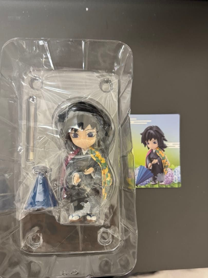 鬼滅の刃 梅雨シリーズ 中国 フィギュア 冨岡義勇